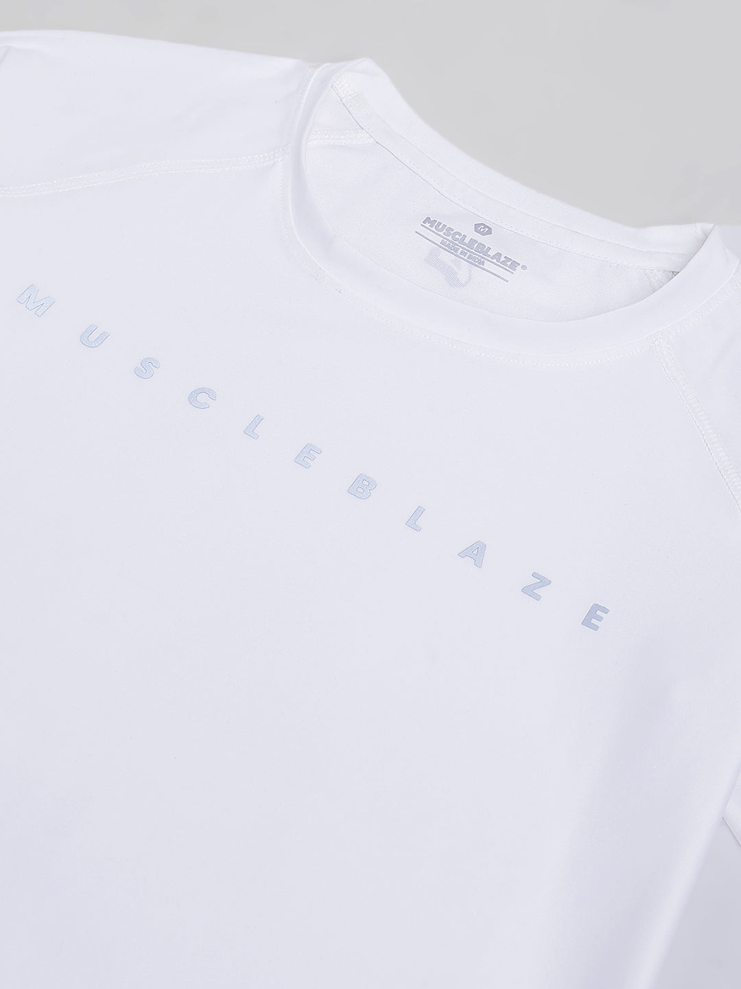 #color_Polar White